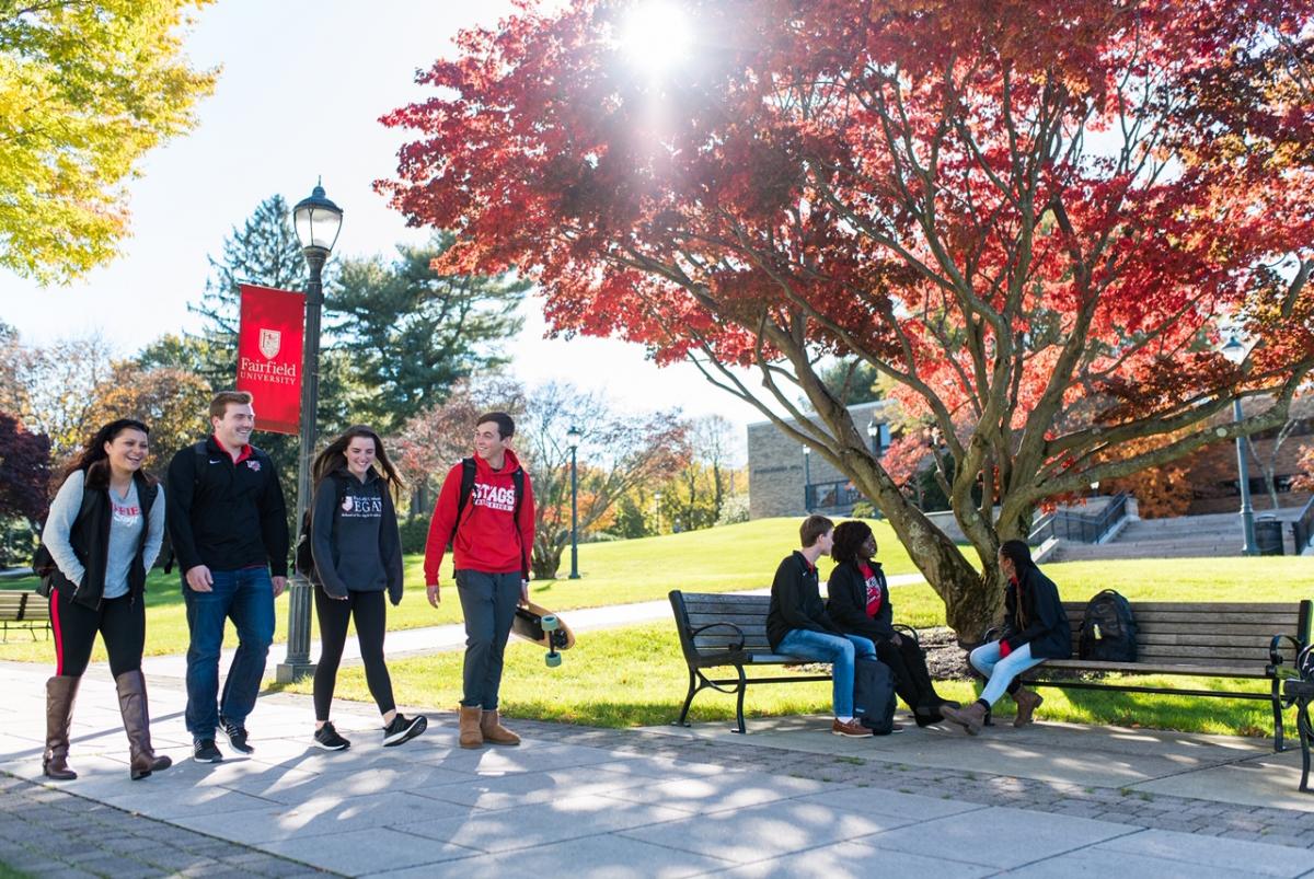 Du học Mỹ với học bổng tới $25,000 tại Fairfield University, New York