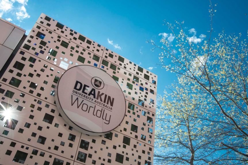 Học bổng Deakin University năm 2021