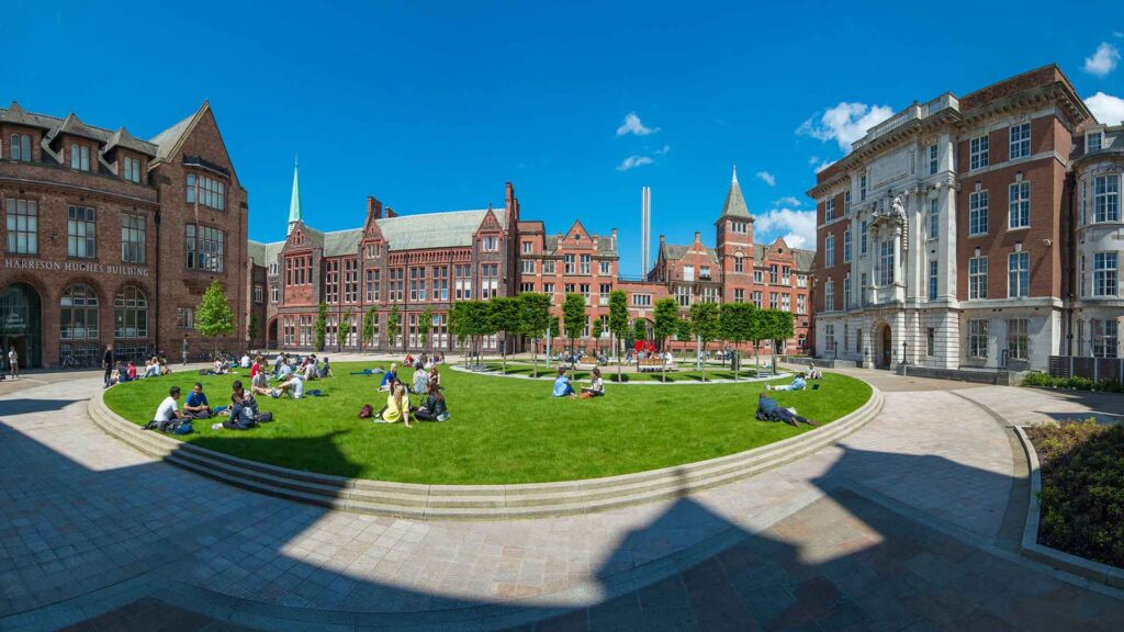 Du học Anh tại University of Liverpool - Ngôi trường đẳng cấp với học bổng hào phóng