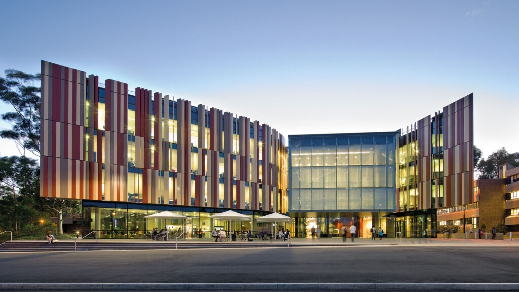 Du học Úc tại Macquarie University với Học bổng Early Bird $10,000 AUD