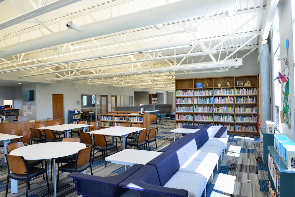 Du học Canada bậc THPT tại St. John's-Kilmarnock School: Sáng tạo, Thông minh, An toàn