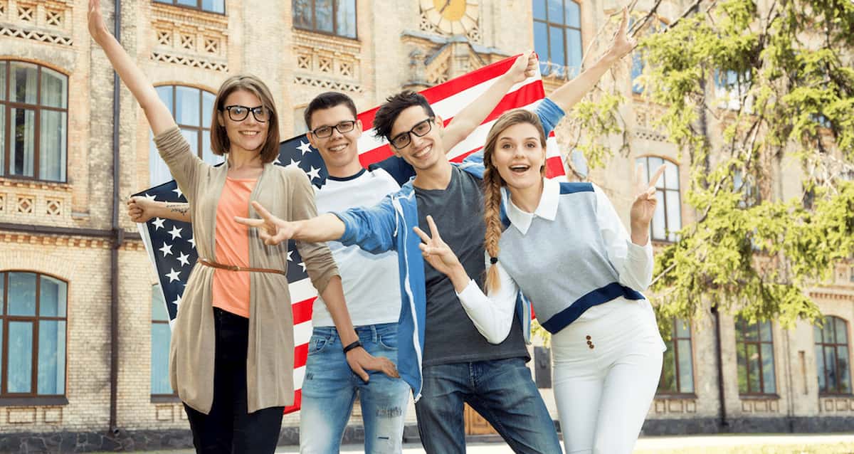 Học xong đại học có đi du học được không?