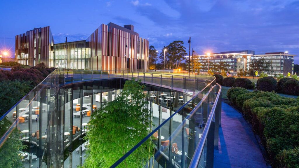 Macquarie College - Macquarie University