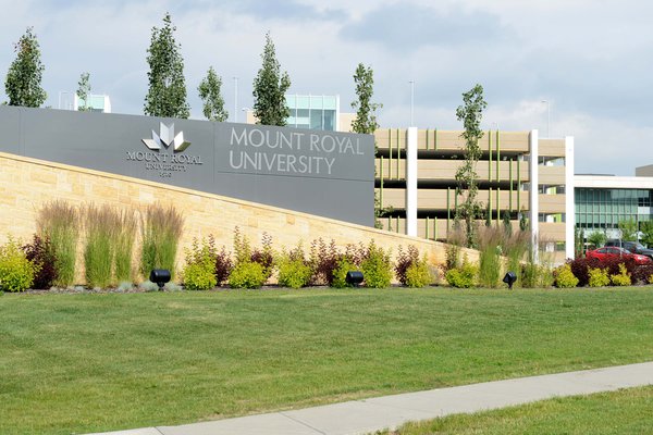 Du học Canada tại Mount Royal University