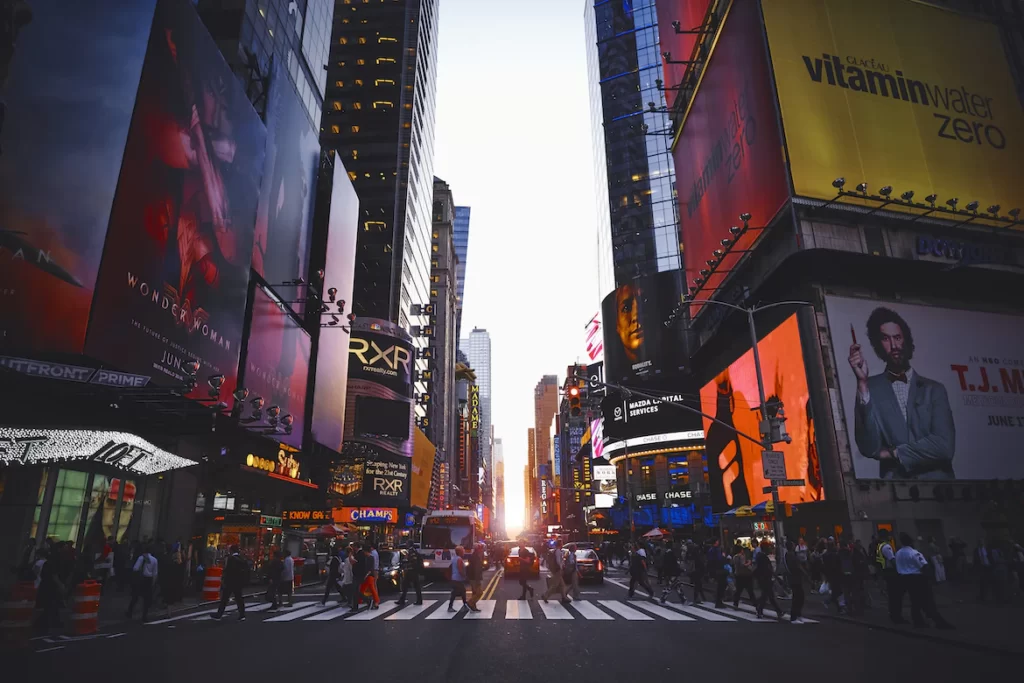 du hoc my nen di bang nao new york