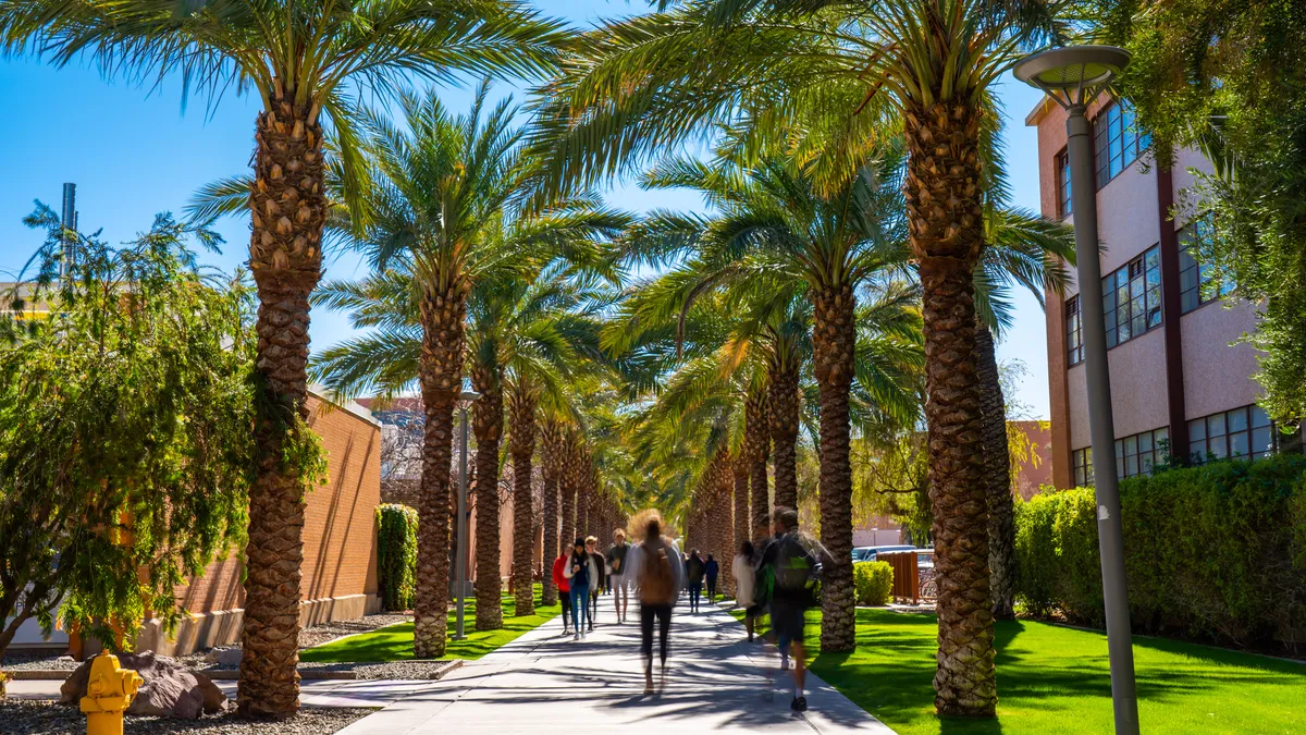 ASU vẫn giữ phong độ chất lượng học thuật trên bảng xếp hạng 2025!