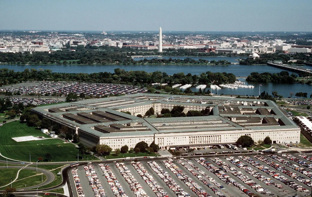 Trụ sở Bộ Quốc Phòng (Pentagon - Lầu Năm Góc)