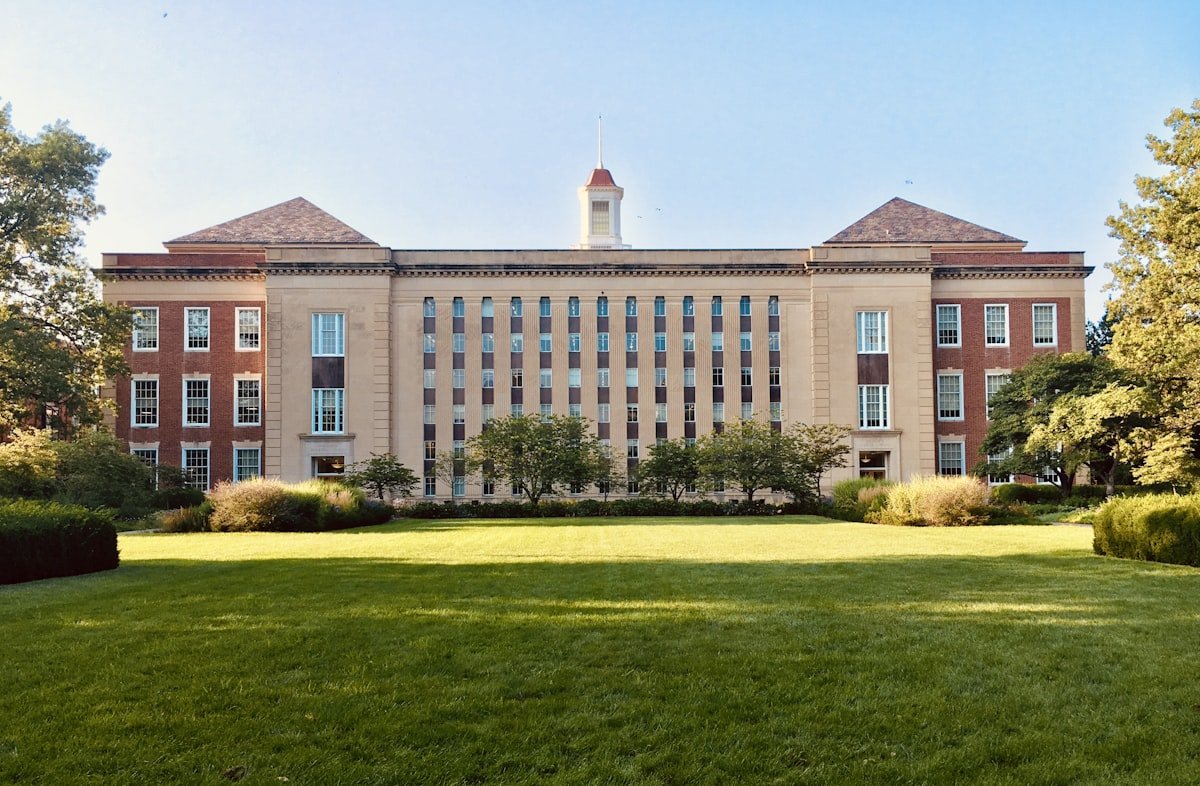 Transfer từ Community College lên Đại Học Mỹ 2026: Hướng Dẫn Toàn Diện
